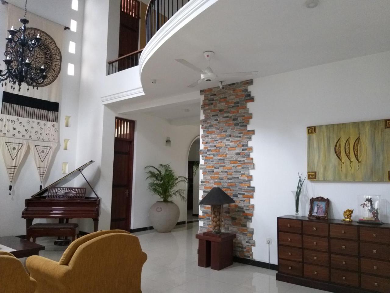Cosy Nest Home Stay Negombo Luaran gambar