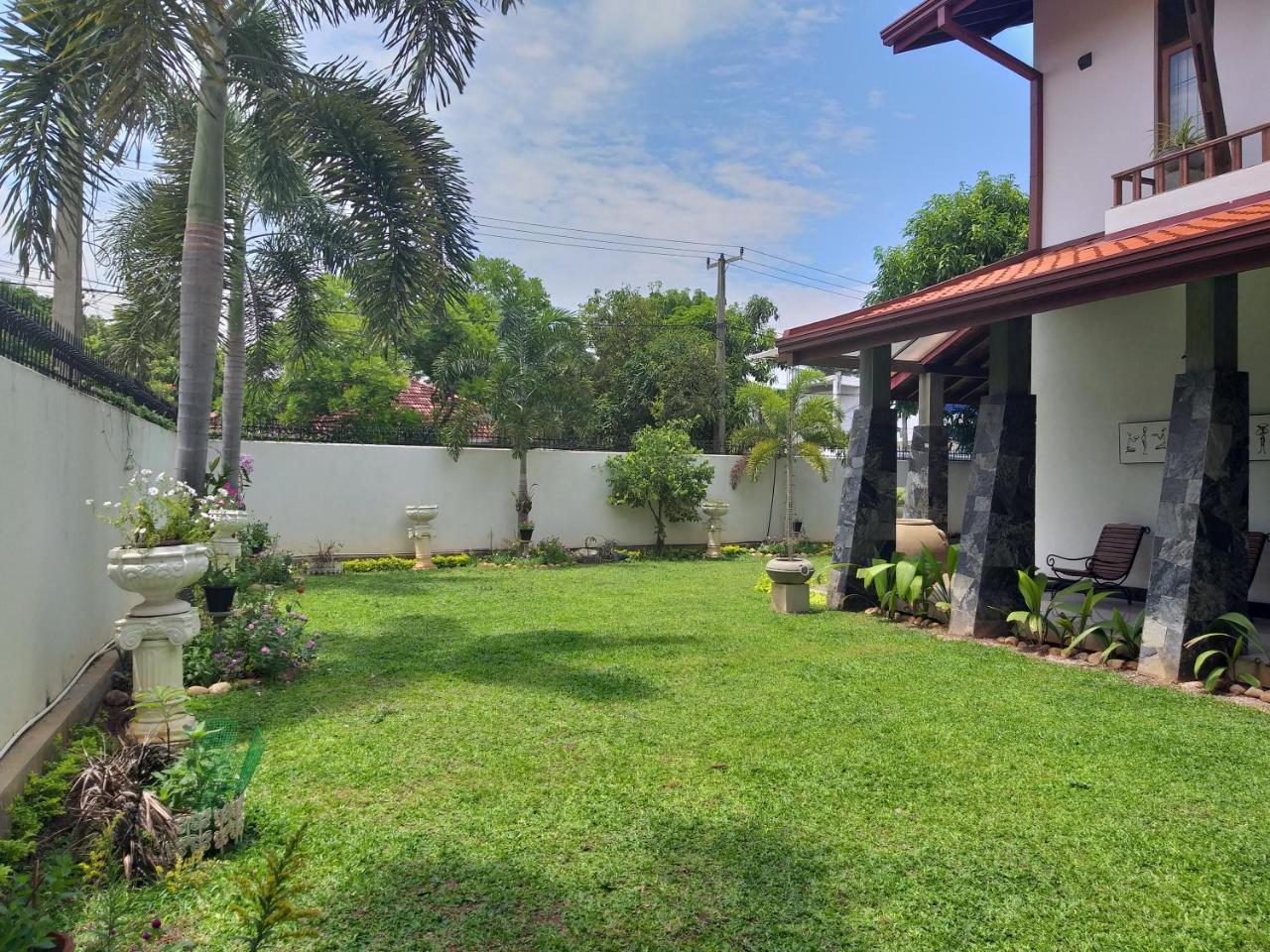 Cosy Nest Home Stay Negombo Luaran gambar