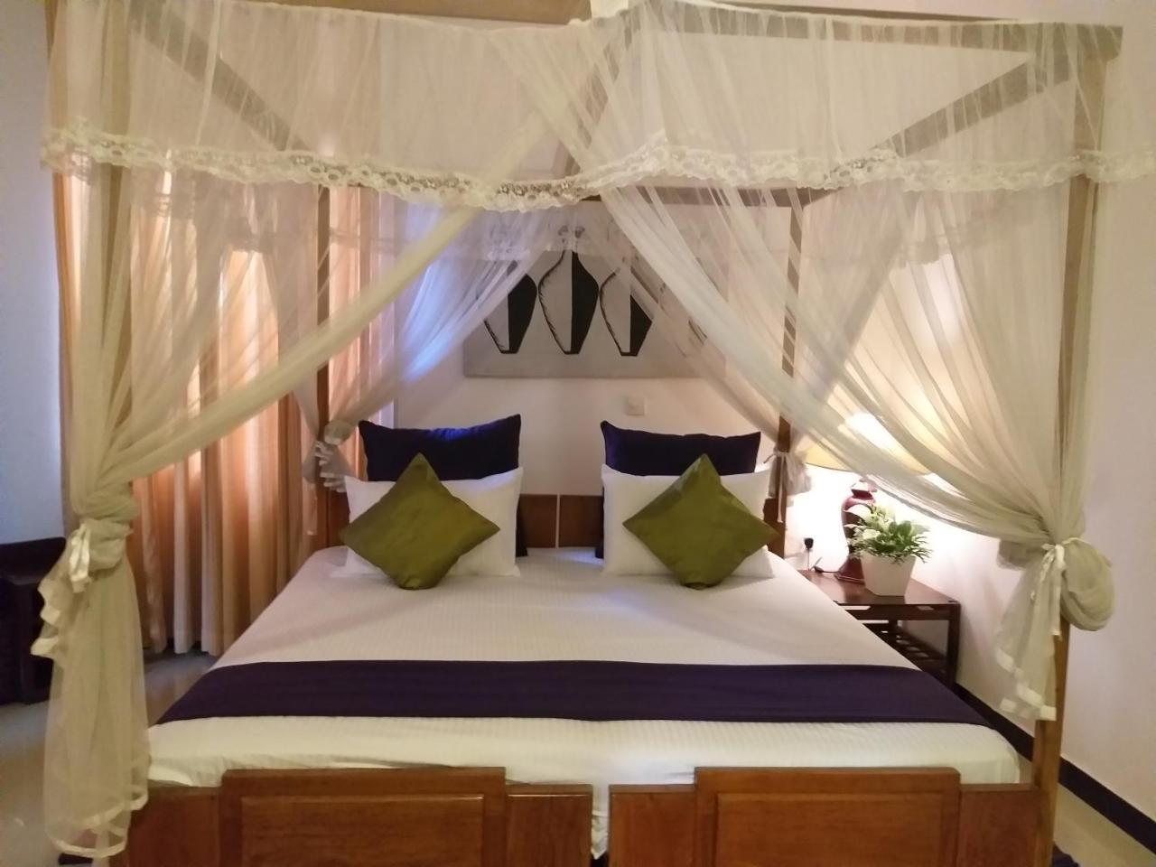 Cosy Nest Home Stay Negombo Bilik gambar