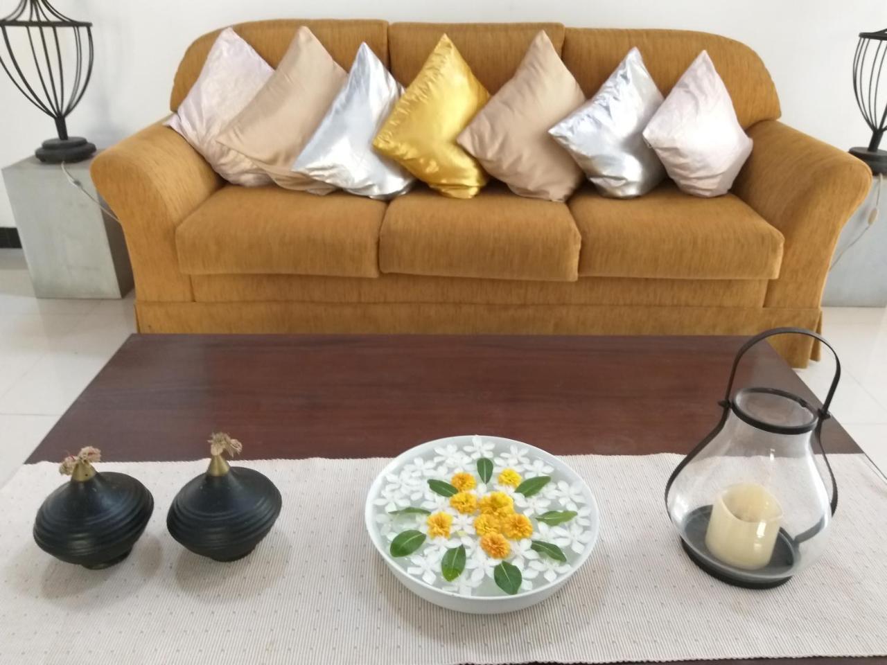 Cosy Nest Home Stay Negombo Bilik gambar