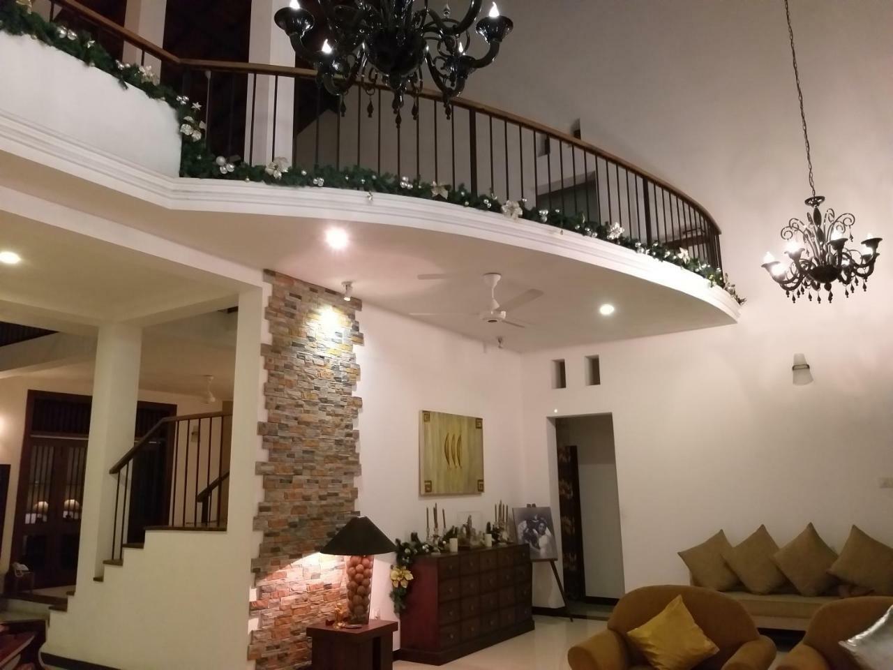 Cosy Nest Home Stay Negombo Luaran gambar